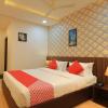 itsy hotels igloo residency raja seat