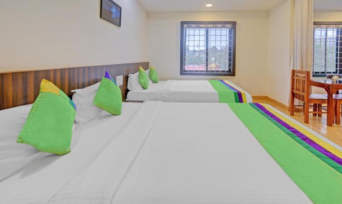 itsy hotels igloo residency raja seat