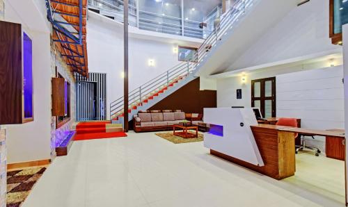 itsy hotels igloo residency raja seat