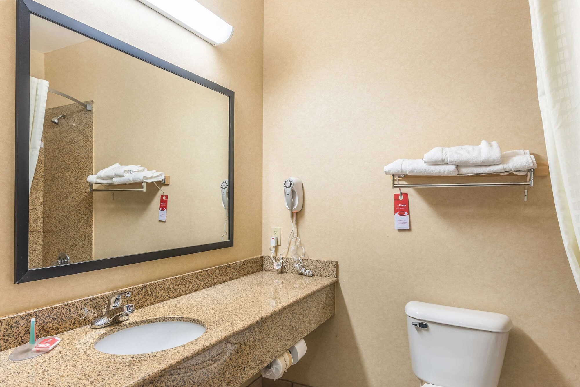 econo lodge inn and suites pritchard road north little rock
