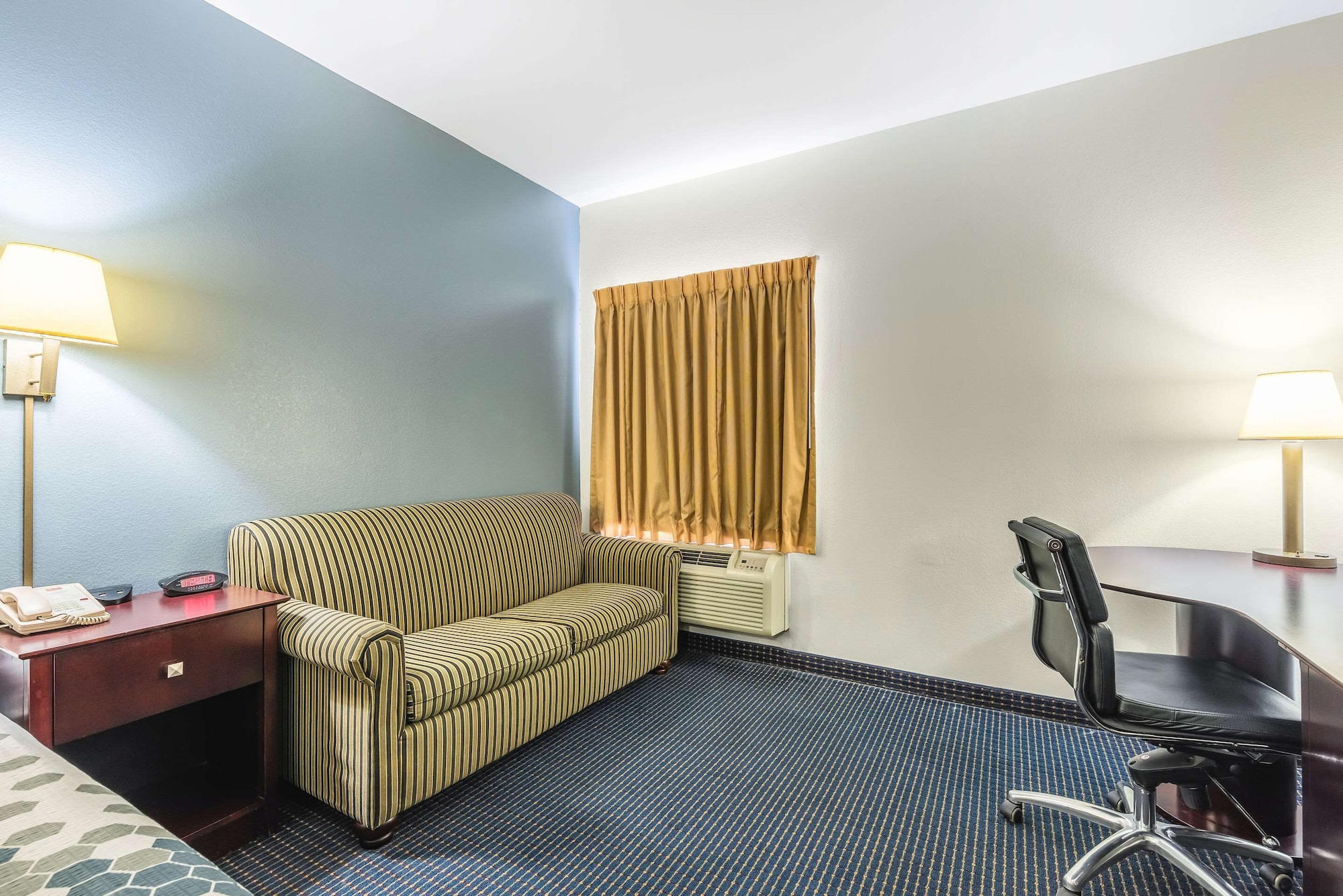 econo lodge inn and suites pritchard road north little rock