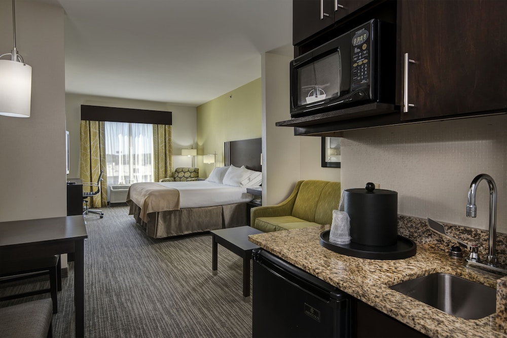 holiday inn express and suites conway by ihg