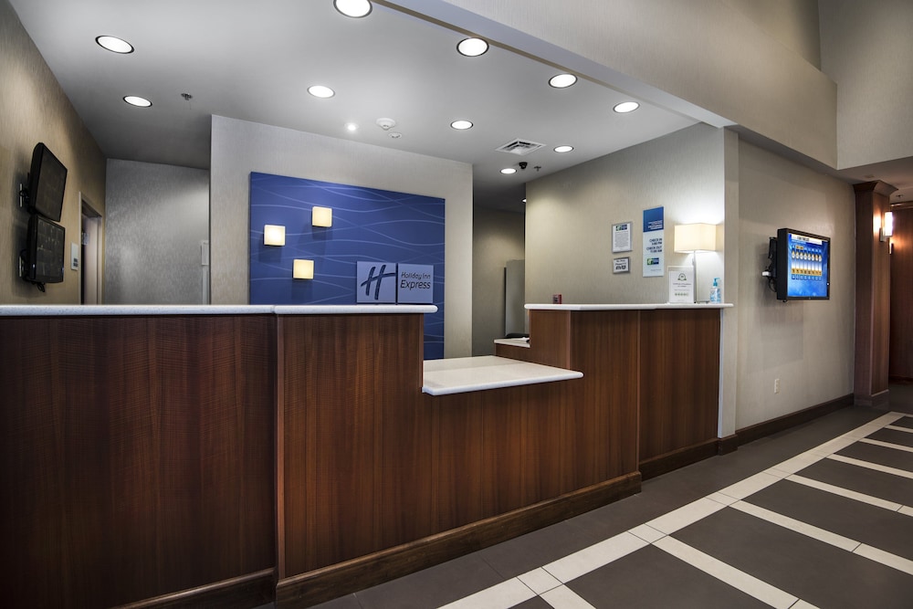 holiday inn express and suites conway by ihg
