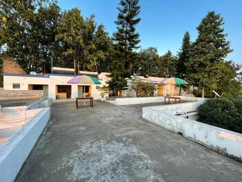 deers eco home resort