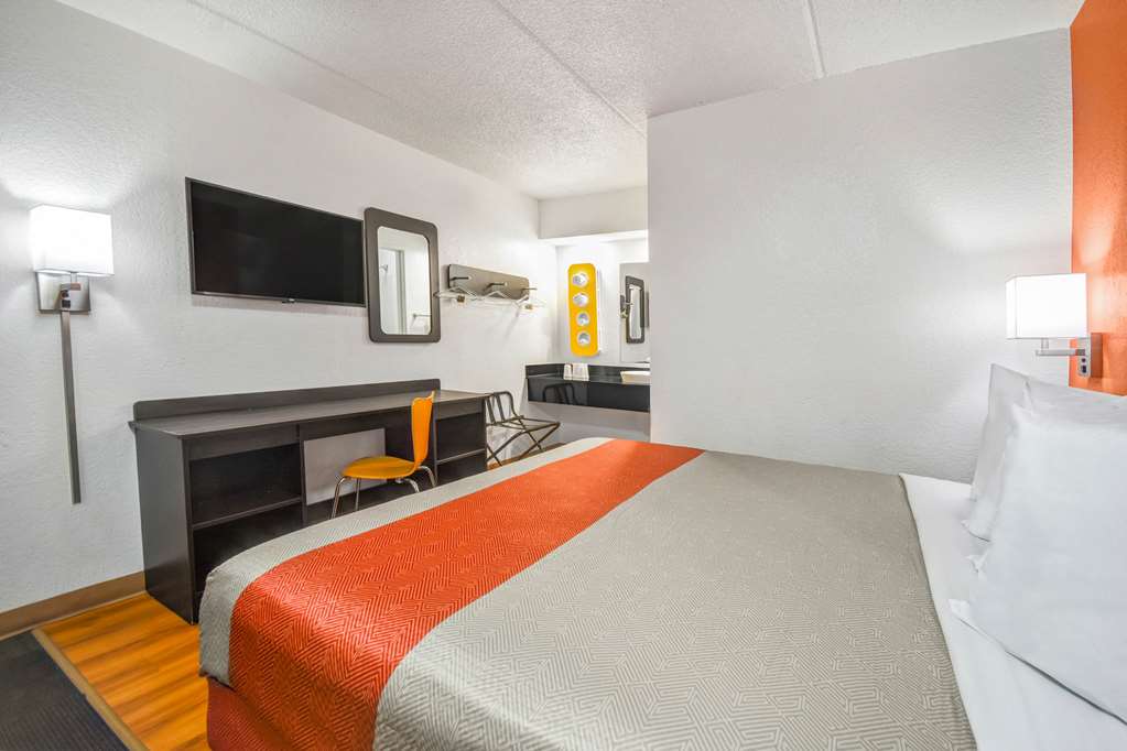 motel 6 memphis tn downtown
