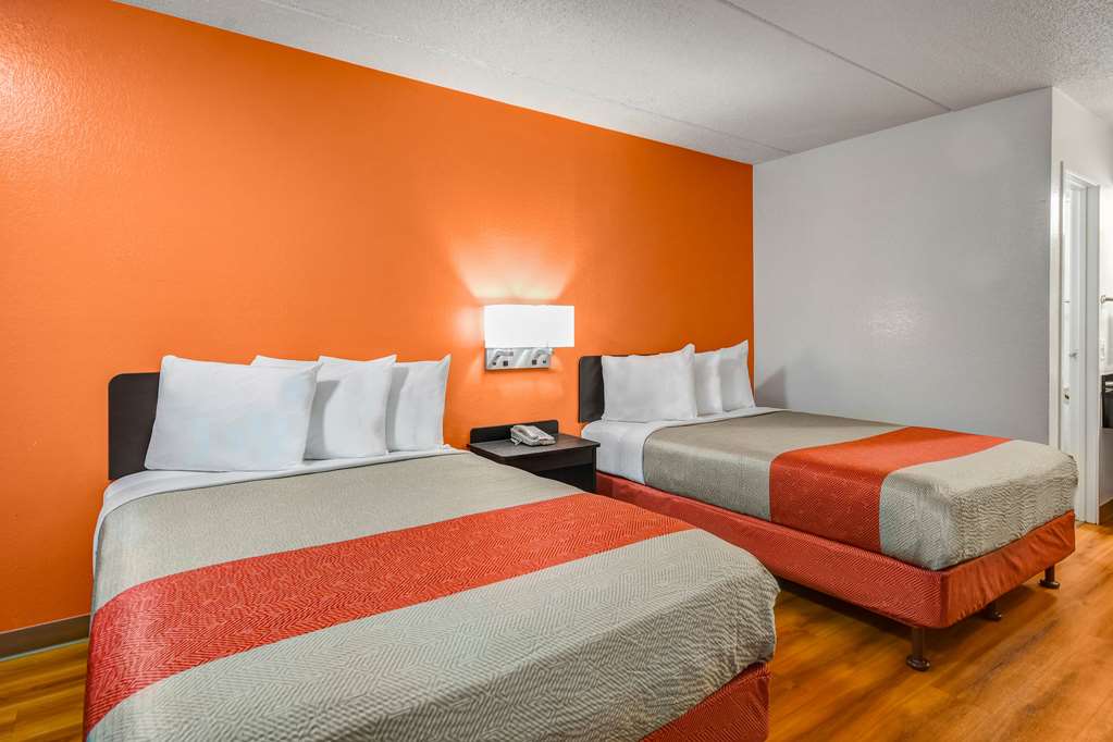 motel 6 memphis tn downtown
