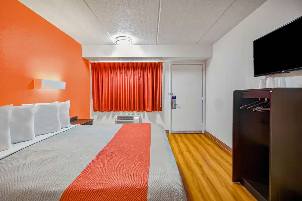 motel 6 memphis tn downtown
