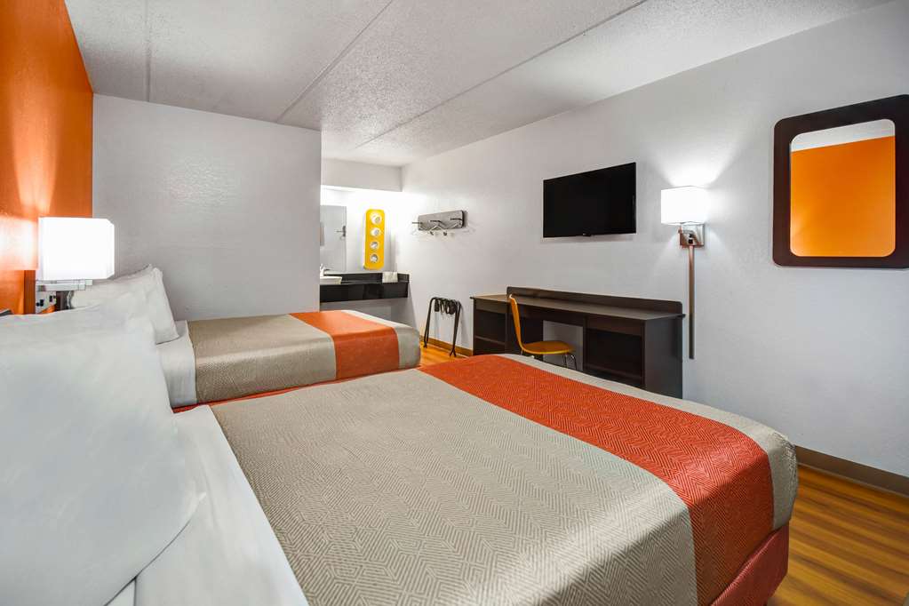 motel 6 memphis tn downtown