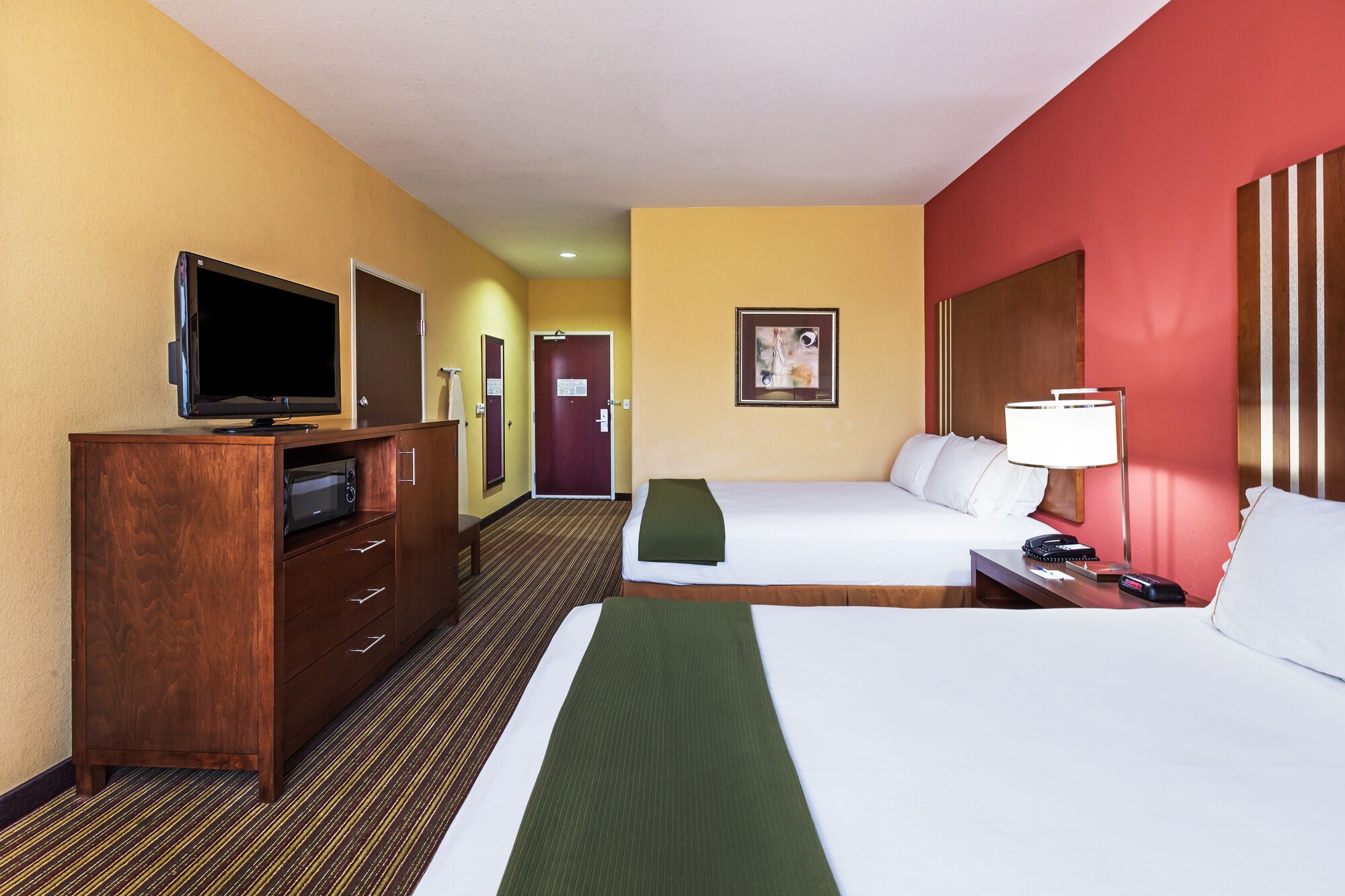 holiday inn express cleveland by ihg