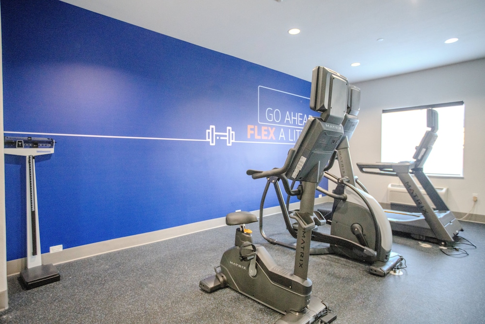 holiday inn express cleveland by ihg