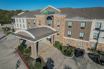 holiday inn express cleveland by ihg