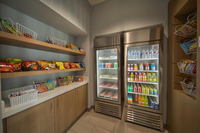 holiday inn express cleveland by ihg