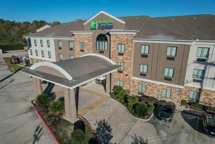 holiday inn express cleveland by ihg