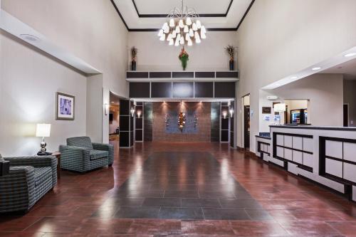 holiday inn express cleveland by ihg