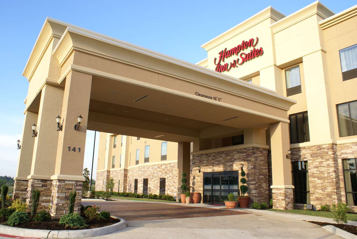 hampton inn and suites center