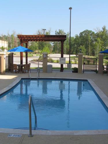 hampton inn and suites center
