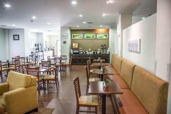 sleep inn and suites center