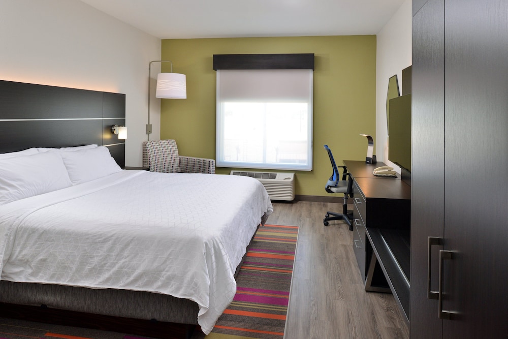 holiday inn express and suites carthage by ihg