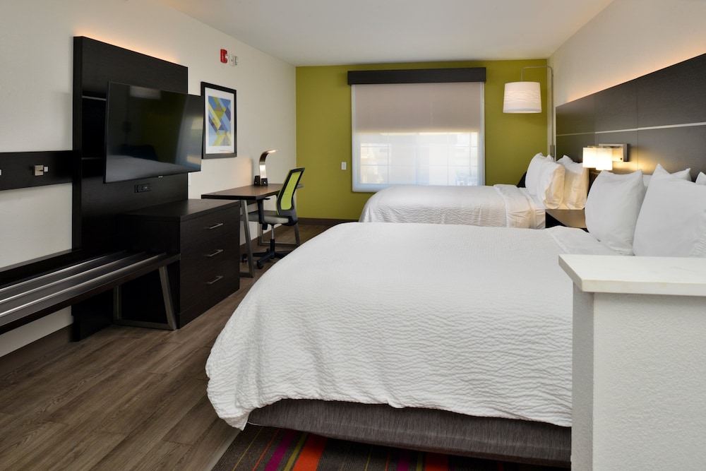 holiday inn express and suites carthage by ihg