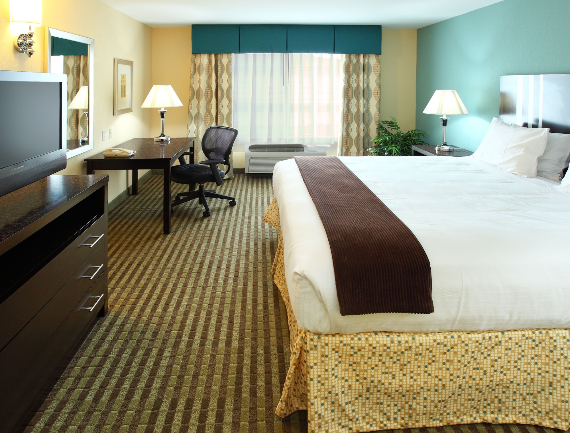 holiday inn express and suites carthage by ihg