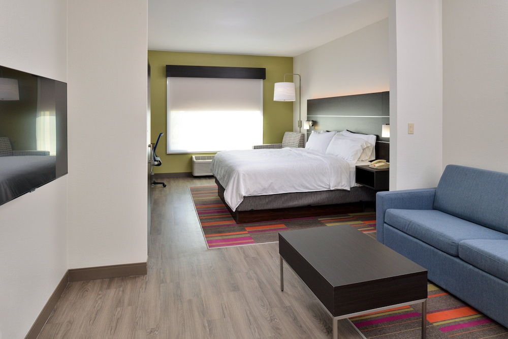 holiday inn express and suites carthage by ihg