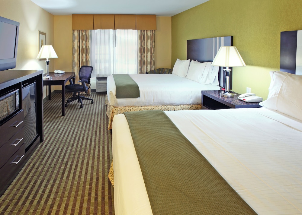 holiday inn express and suites carthage by ihg