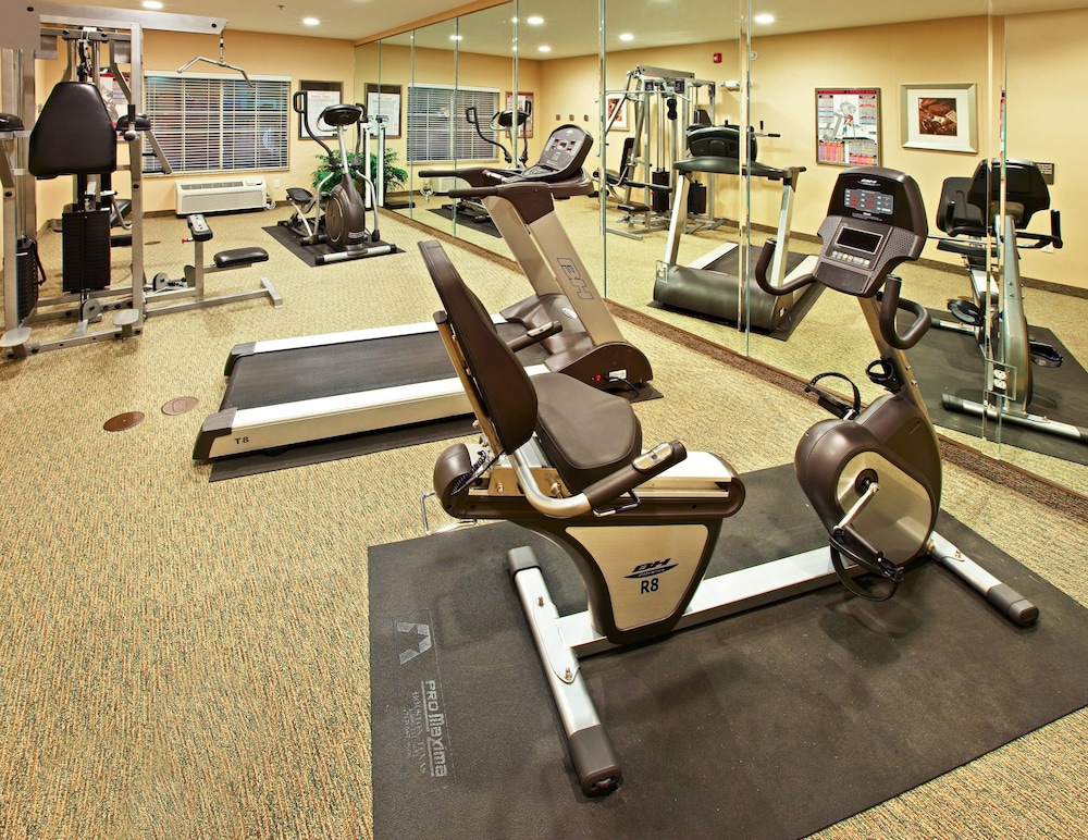 holiday inn express and suites carthage by ihg