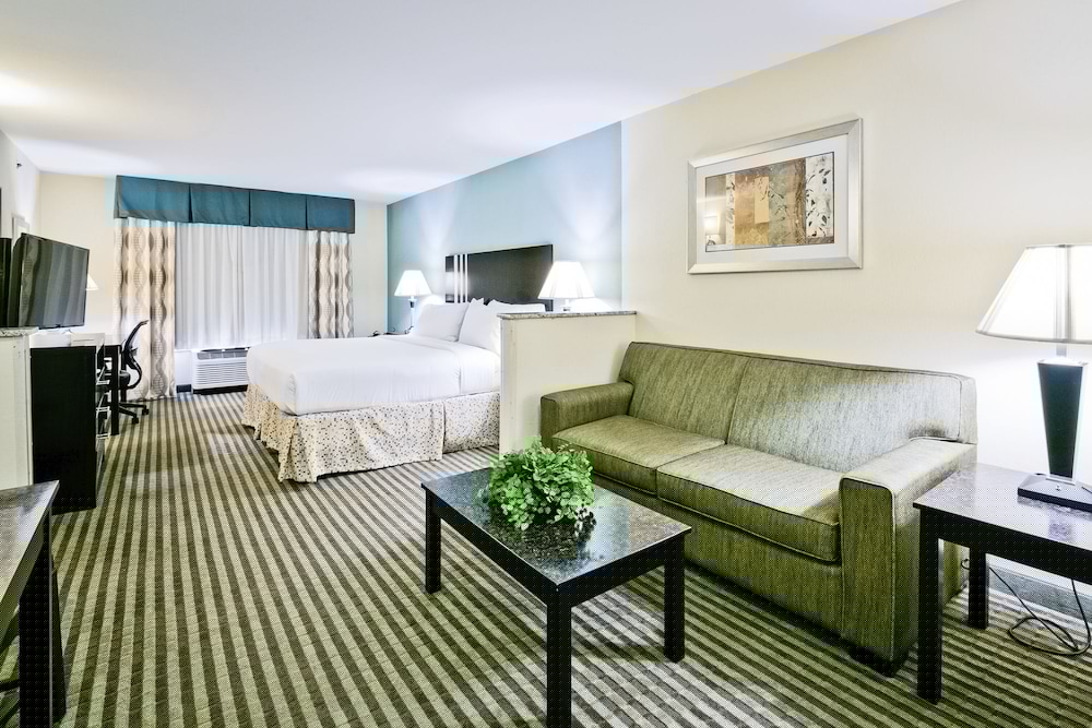 holiday inn express and suites carthage by ihg