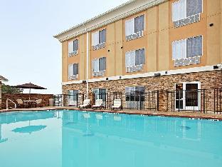 holiday inn express and suites carthage by ihg