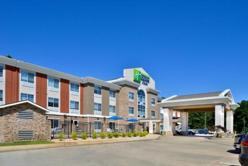 holiday inn express and suites carthage by ihg