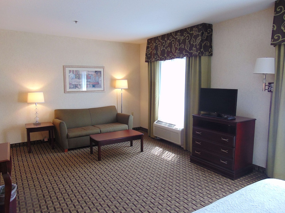 hampton inn and suites cleveland mentor
