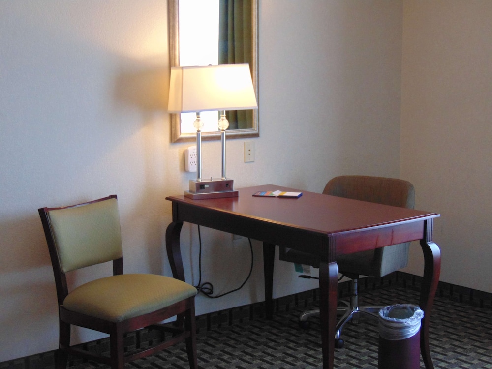 hampton inn and suites cleveland mentor