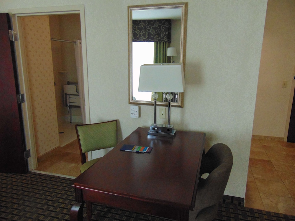 hampton inn and suites cleveland mentor