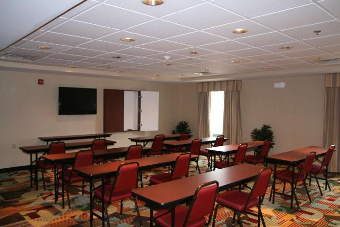 hampton inn and suites cleveland mentor