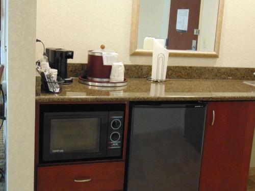 hampton inn and suites cleveland mentor