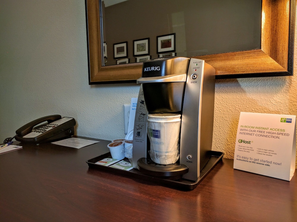 holiday inn express hotel and suites merced by ihg
