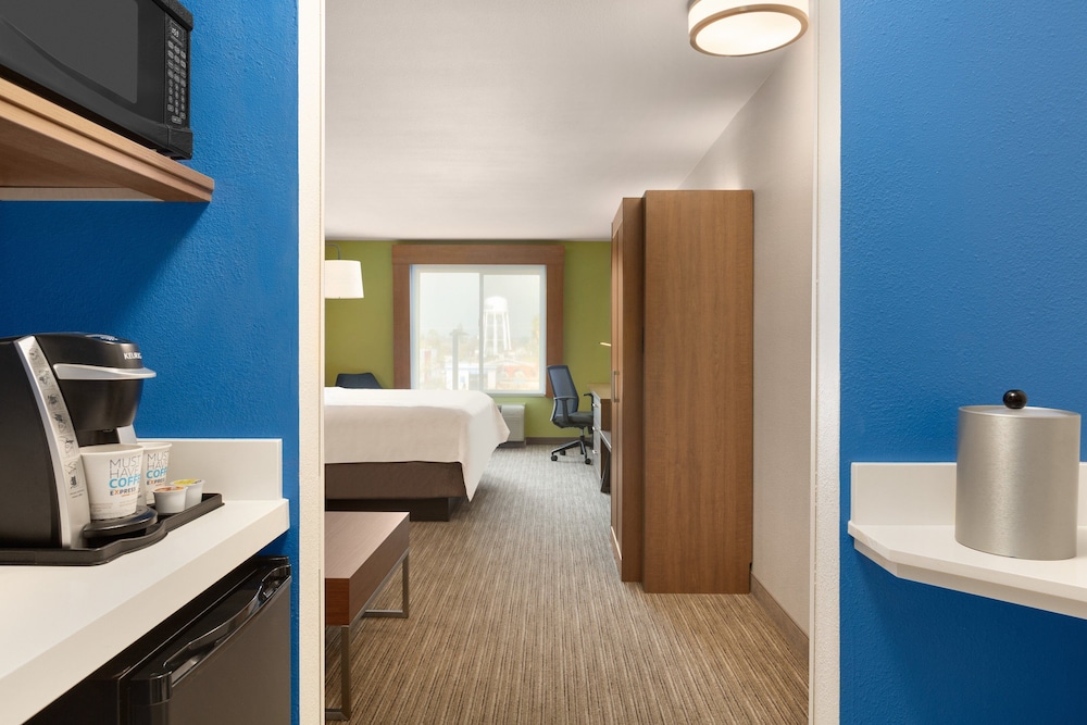 holiday inn express hotel and suites merced by ihg