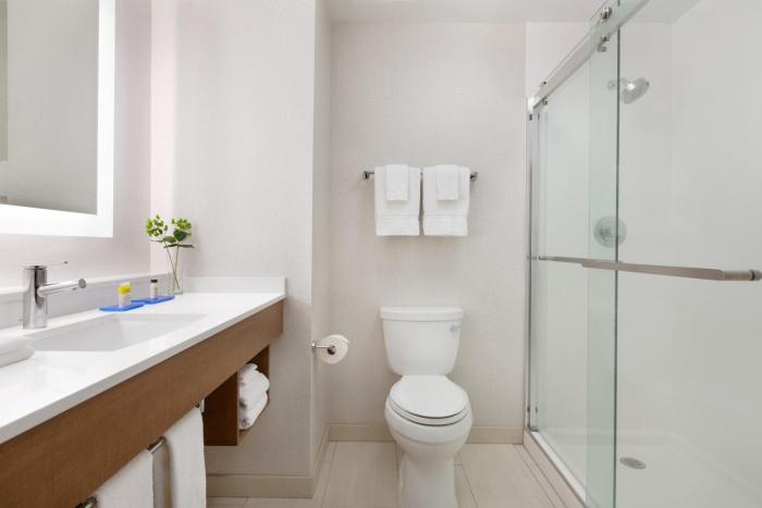holiday inn express hotel and suites merced by ihg