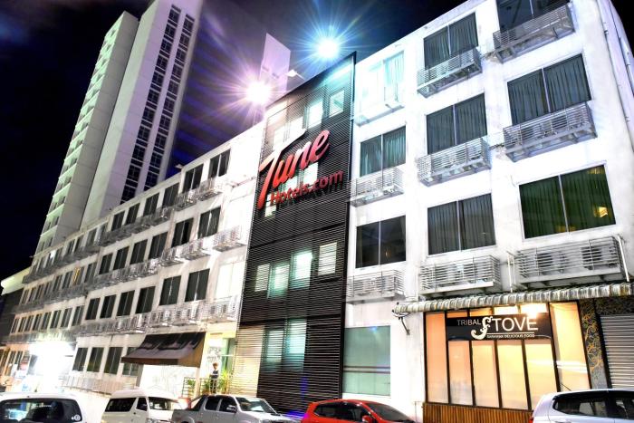 tune hotel waterfront kuching