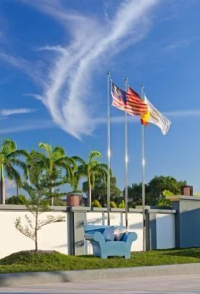 jinhold apartment hotel bintulu