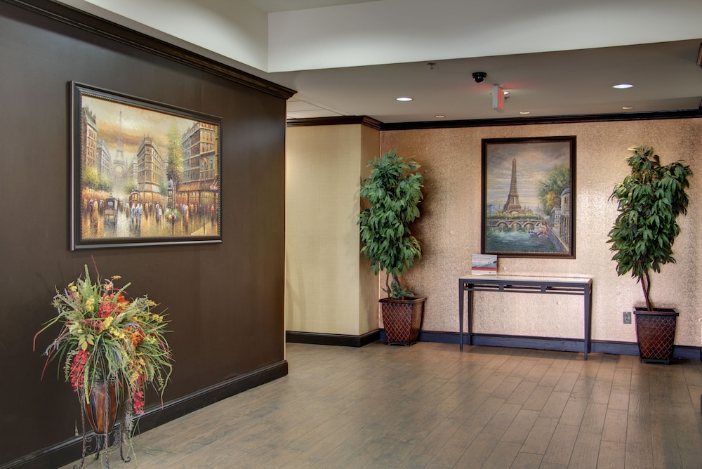 holiday inn express and suites paris texas by ihg