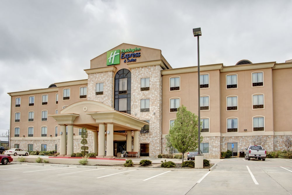 holiday inn express and suites paris texas by ihg