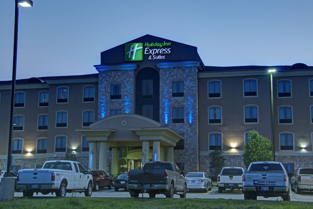 holiday inn express and suites paris texas by ihg