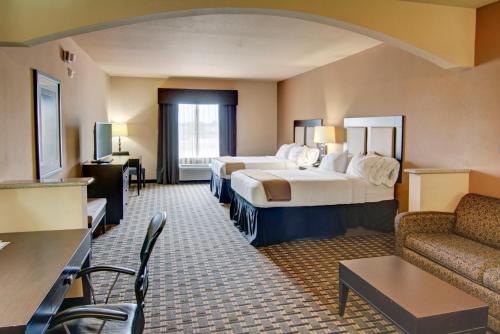 holiday inn express and suites paris texas by ihg