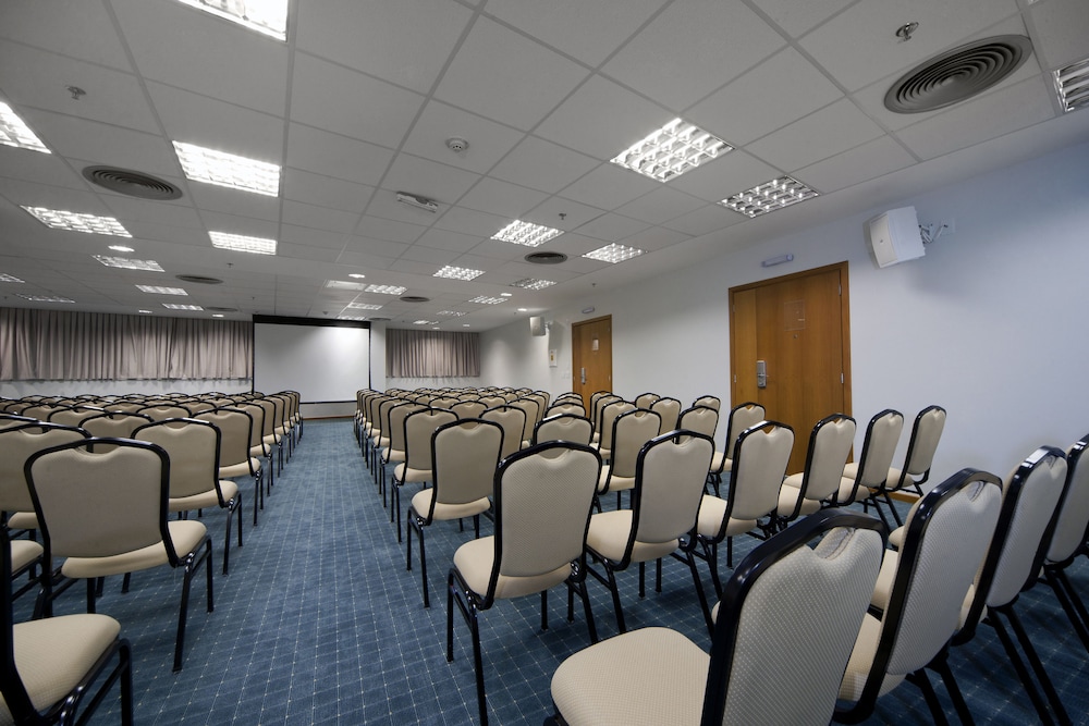 quality hotel vitoria