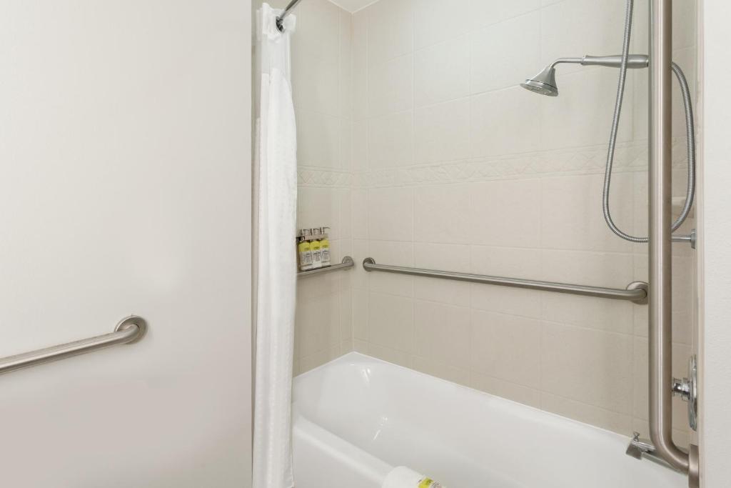 holiday inn express inn and suites searcy by ihg