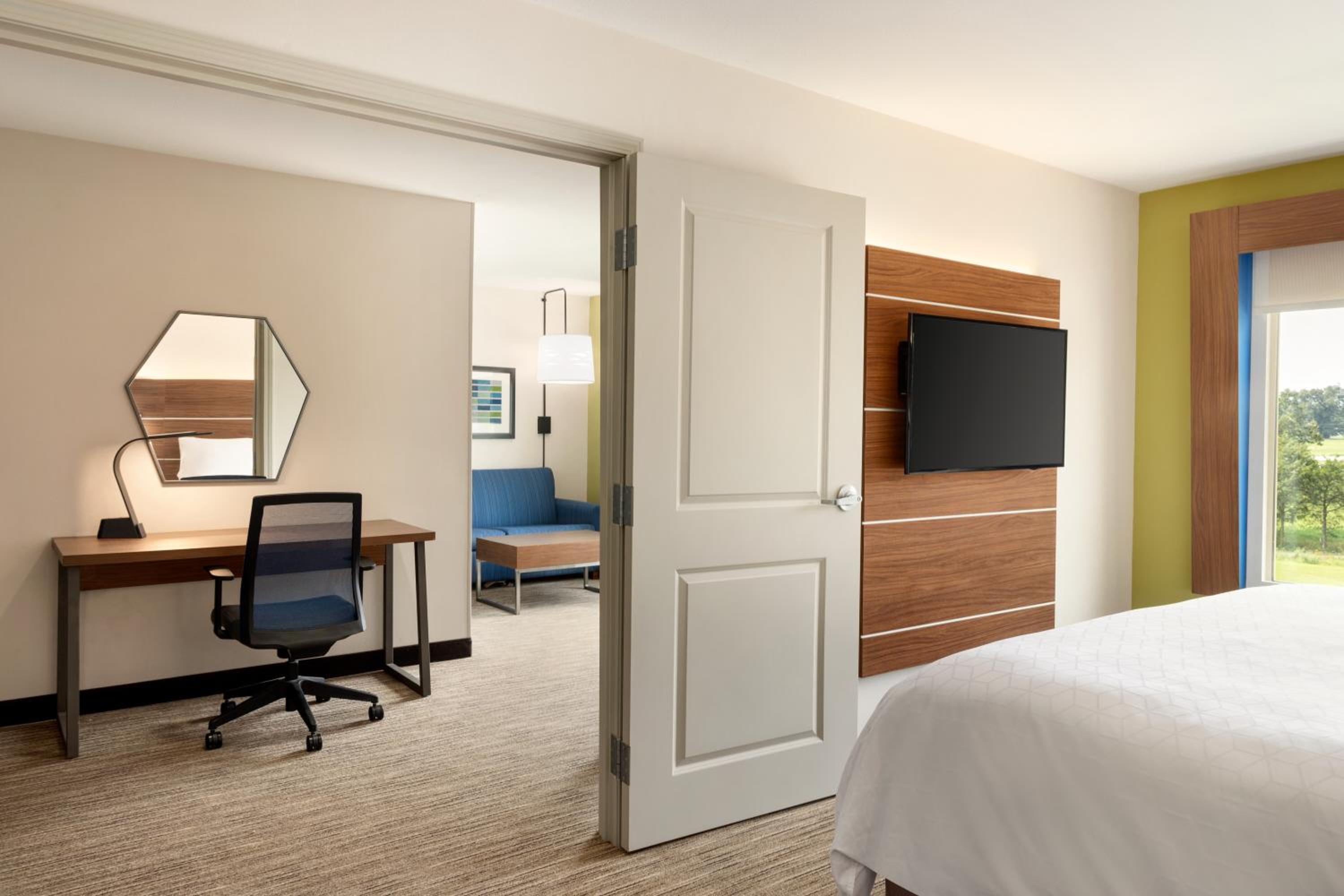 holiday inn express inn and suites searcy by ihg