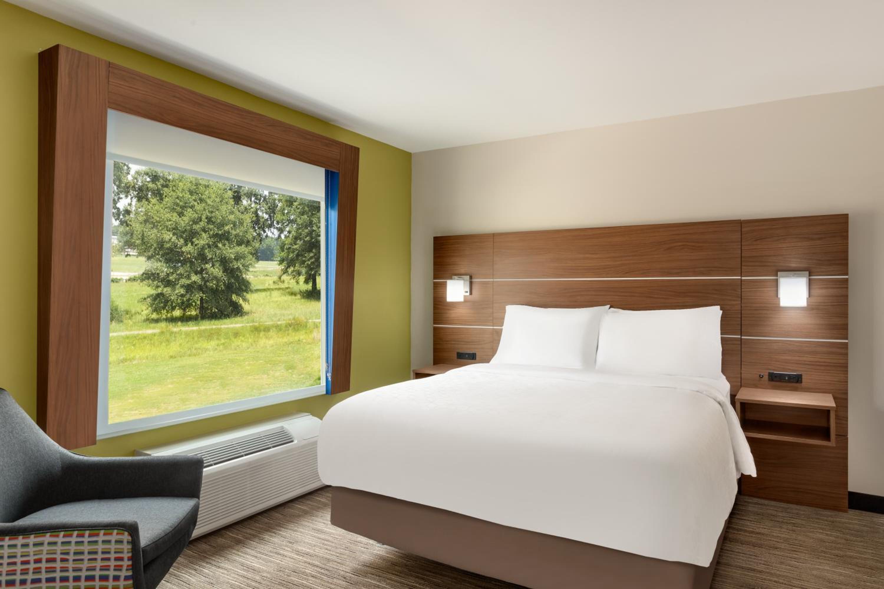holiday inn express inn and suites searcy by ihg