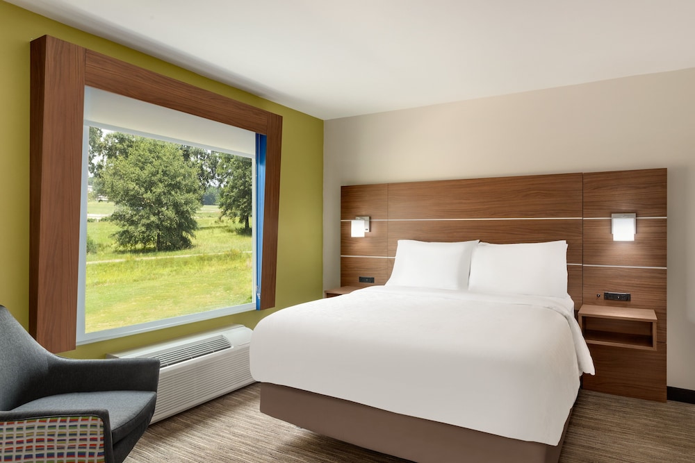 holiday inn express inn and suites searcy by ihg