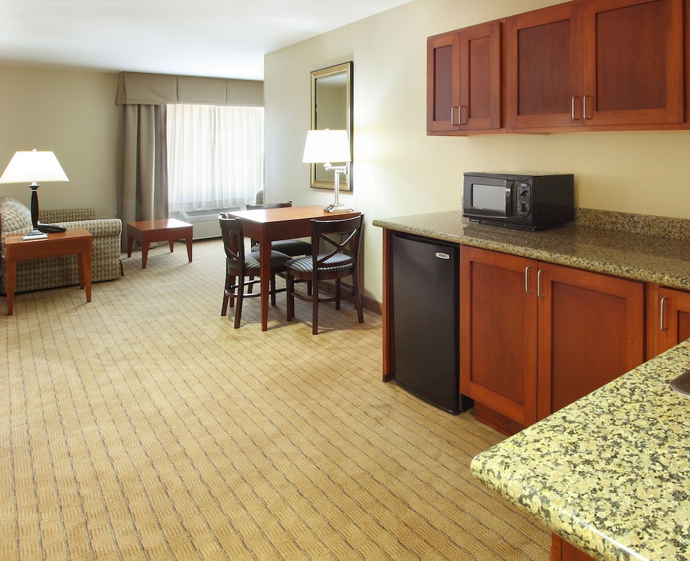 holiday inn express inn and suites searcy by ihg